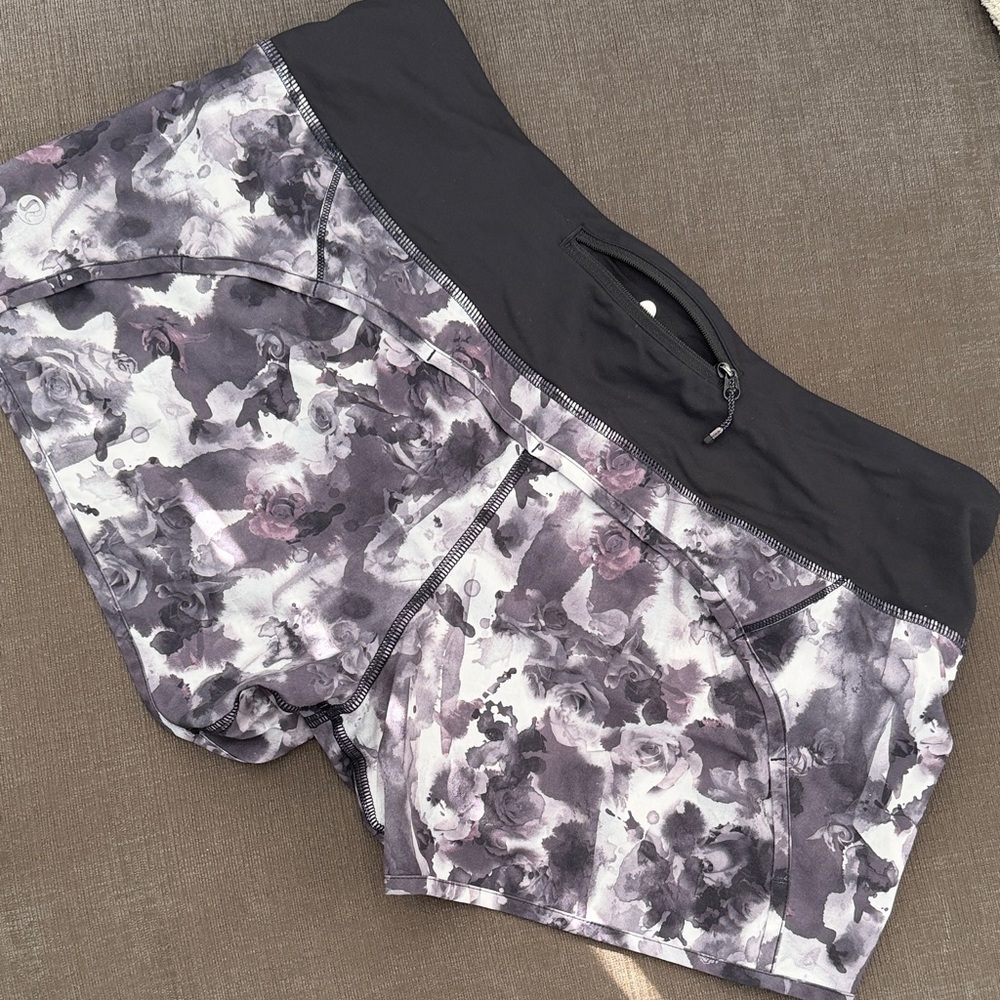 LULULEMON Speed Up Shorts 8 - Picture 6 of 14